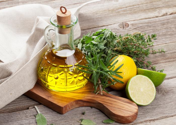 Riesgos de consumir aceite de oliva en ayunas